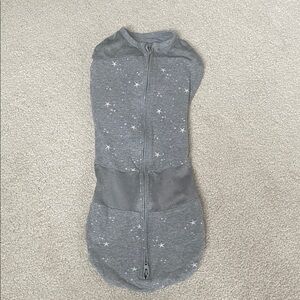 Happiest Baby Size Small Grey Star Swaddle